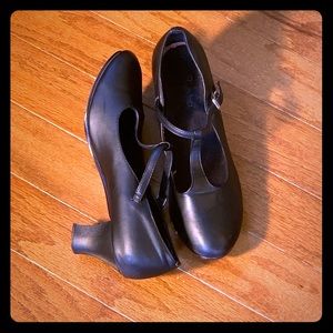 CUTE! Black Mary Jane Leather casual shoe